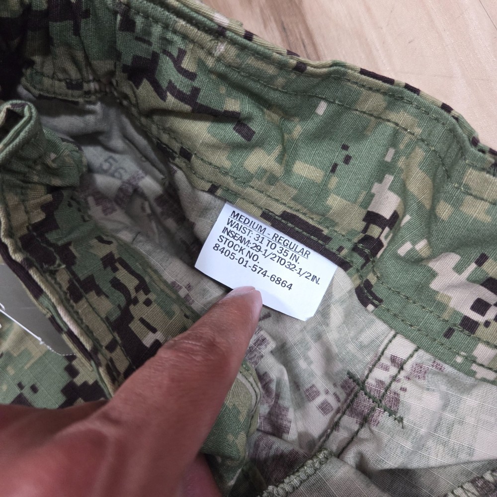 US Navy Nwu Type III Green Digital Trousers Size Medium Regular