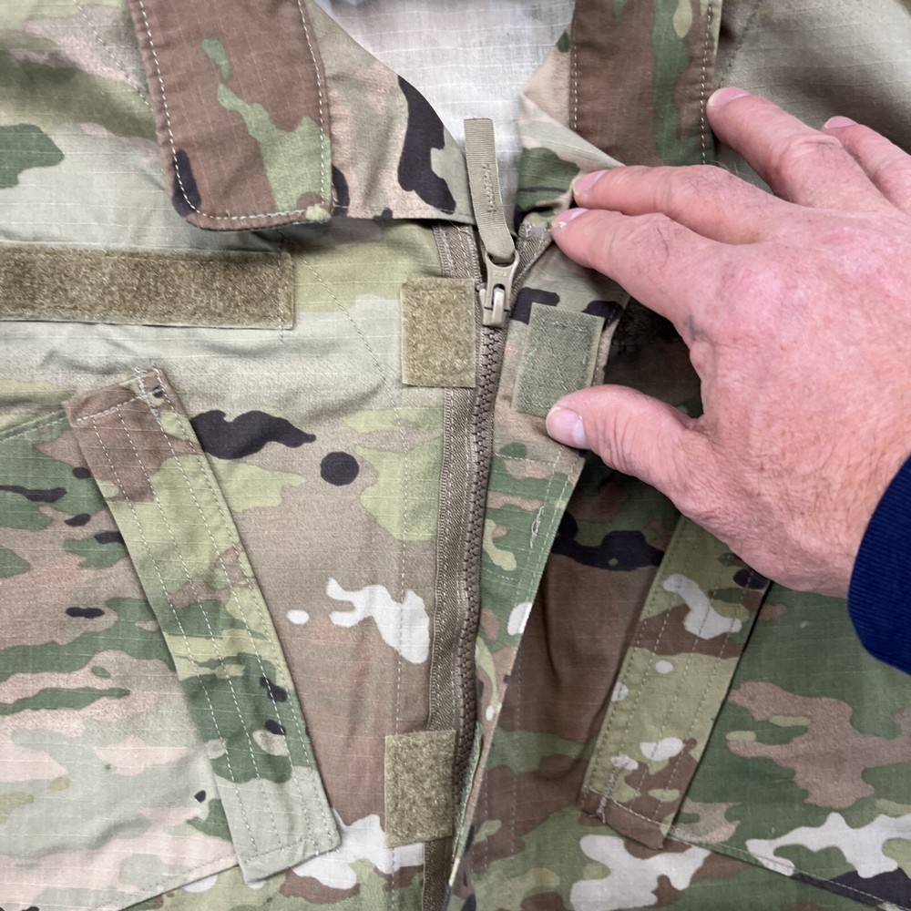 Army Combat Uniform Coat Medium Regular Unisex Insect Sheild New