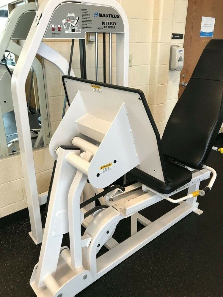 Nautilus Nitro Seated Leg Press w 500 / Lb Stack