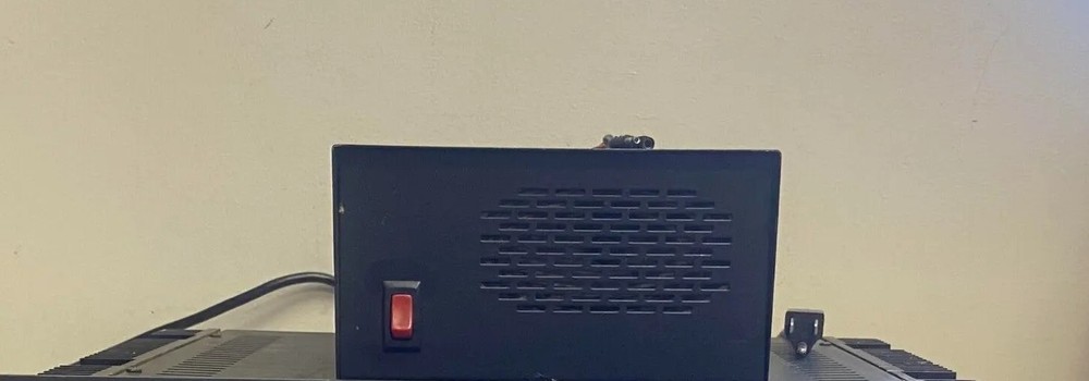 Astron R510 7 AMP Continous Desktop Power Supply