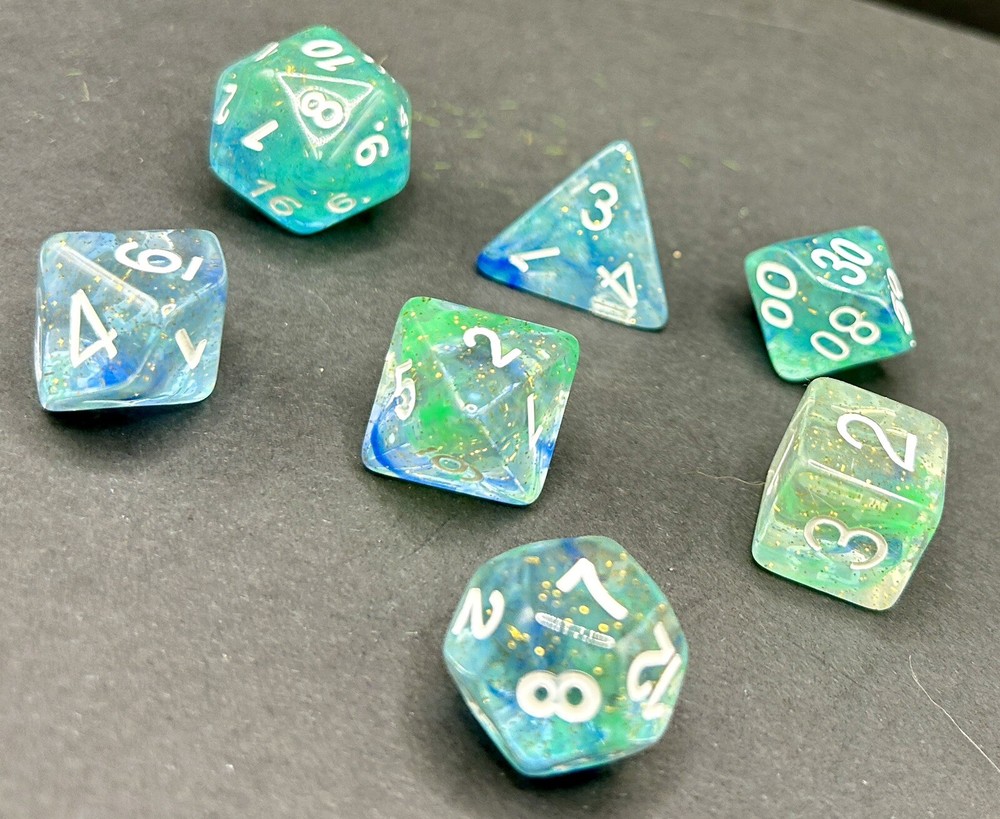 Dungeons & Dragons Acererak's Treasure: Aqua Sparkle polyhedral dice Set