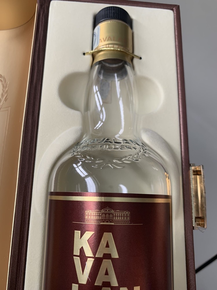 Port Cask Limited Serial No# Kavalan Empty Bottle