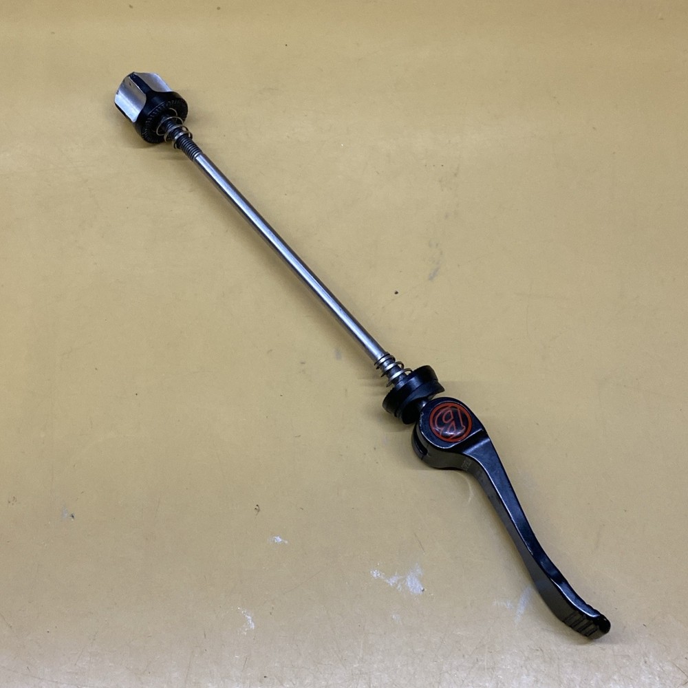 Black Specialized Front 100mm Steel Spindle Quick Release Skewer