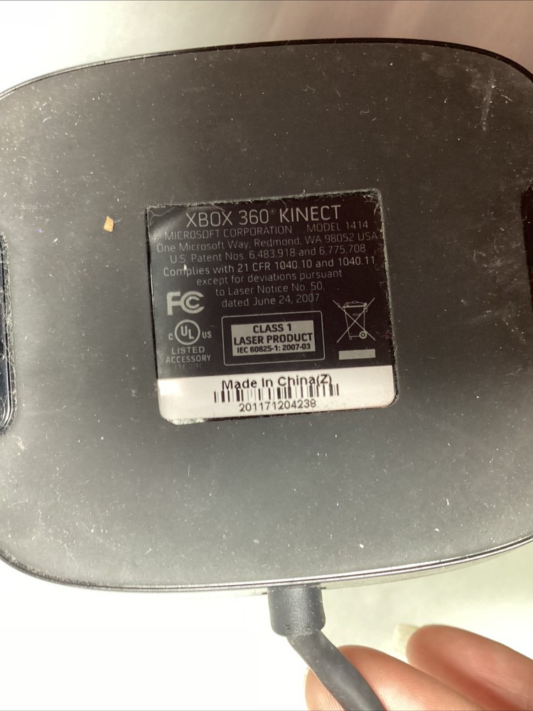 Microsoft Kinect Sensor for Xbox 360 Console W/ Games*READ