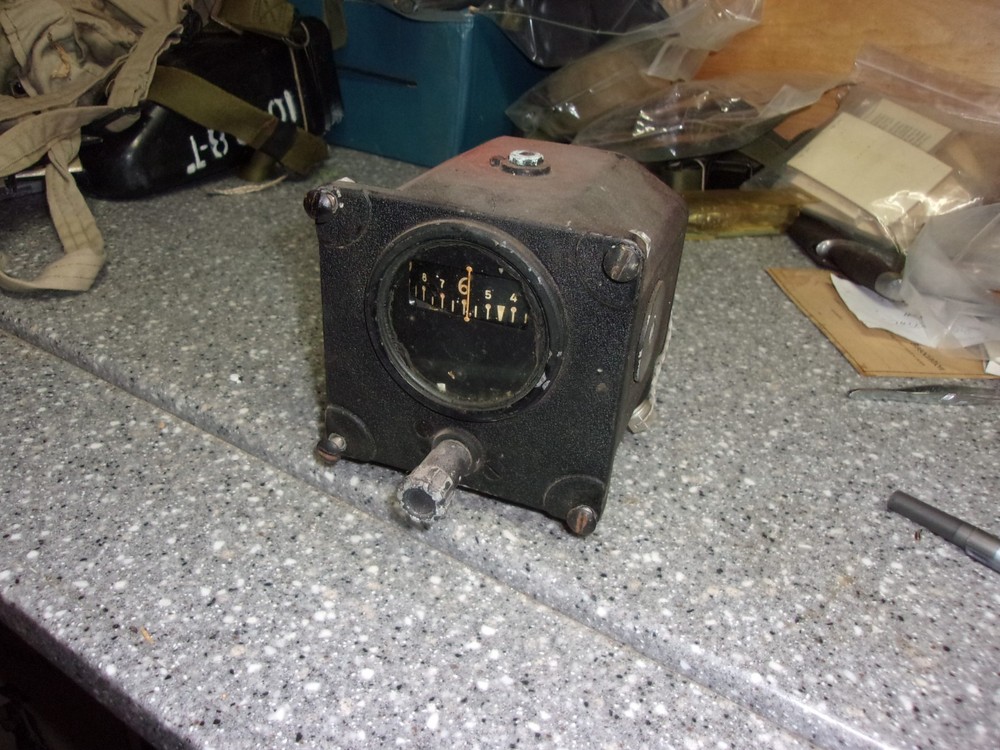 C32 plane gyro indicator