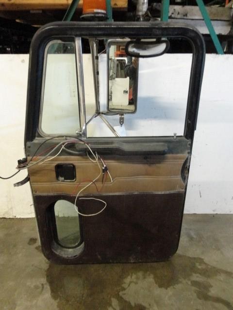 For 1992 PETERBILT 357 1984-2005 DOOR ASSEMBLY , IL