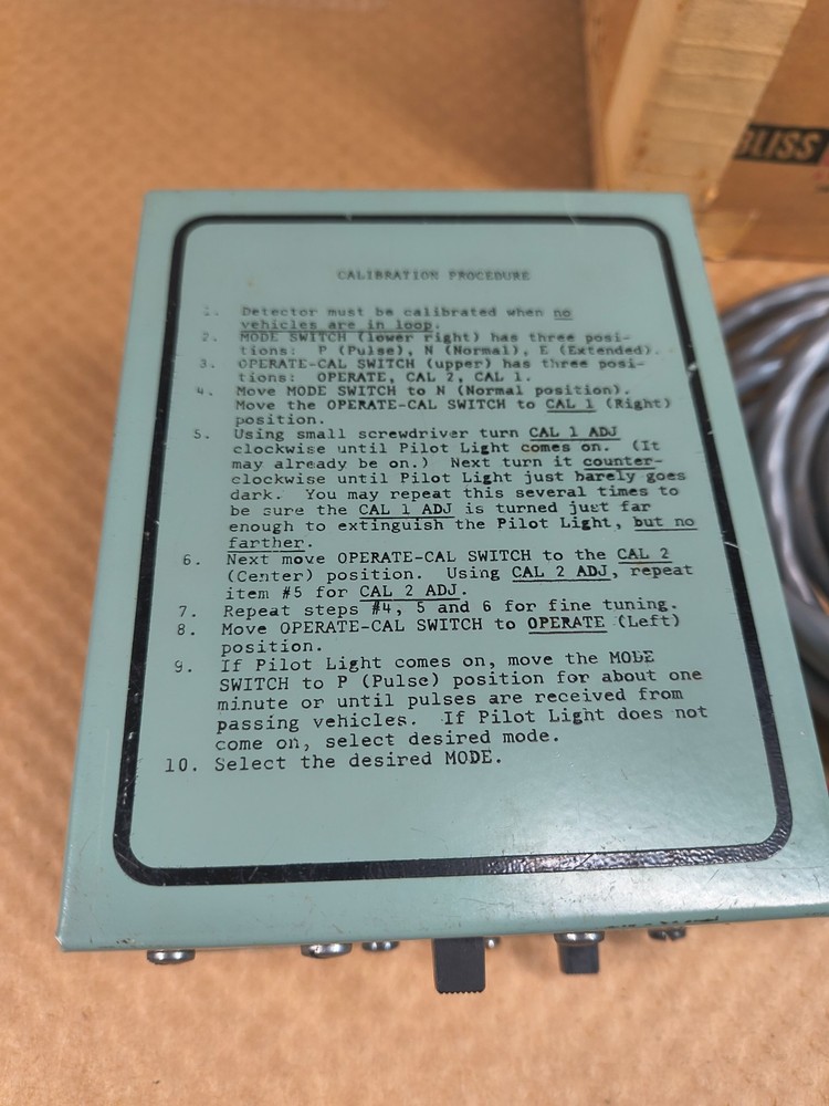 EAGLE SIGNAL SENTROL LOOP DETECTOR #4C68