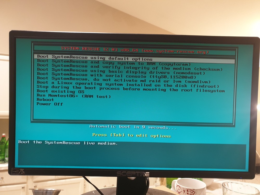 Linux SystemRescue V12.03, 64-bit, Bootable Live USB Flash Drive