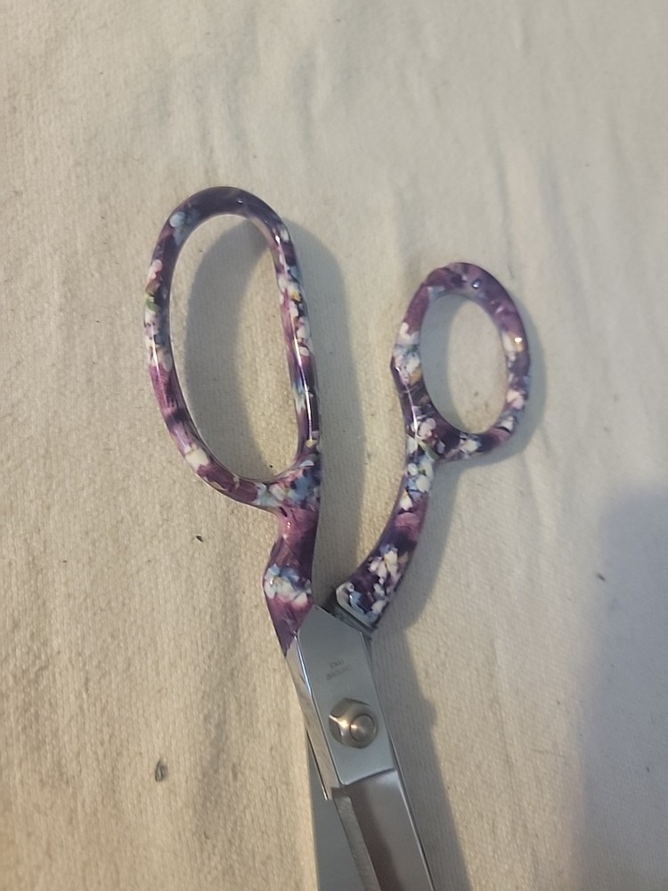 Gingher Designer's Series 8" Scissors "Charlene"