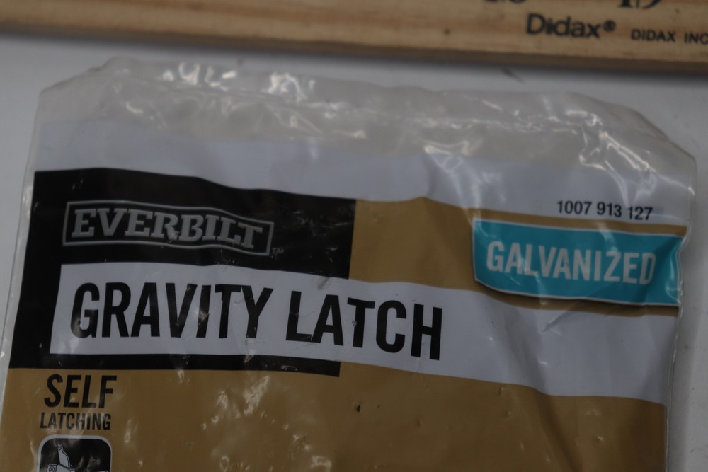 Everbilt Galvanized Gate Latch