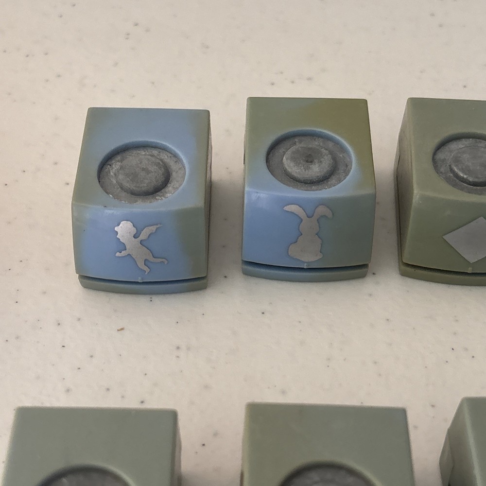 Interchangeable Punch- 12 Punches & Handheld Punch