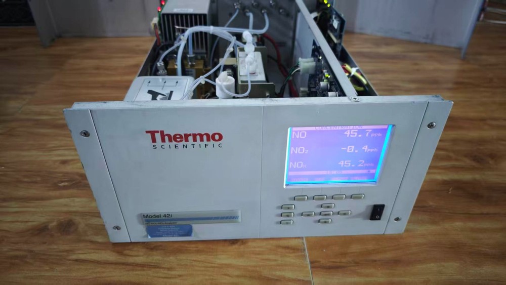 Thermo Scientific Model 42i Nitrogen Oxide Analyzer