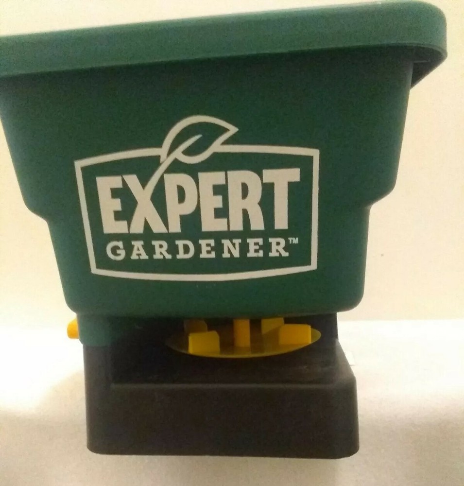 Expert Gardner Handheld Spreader - NWT