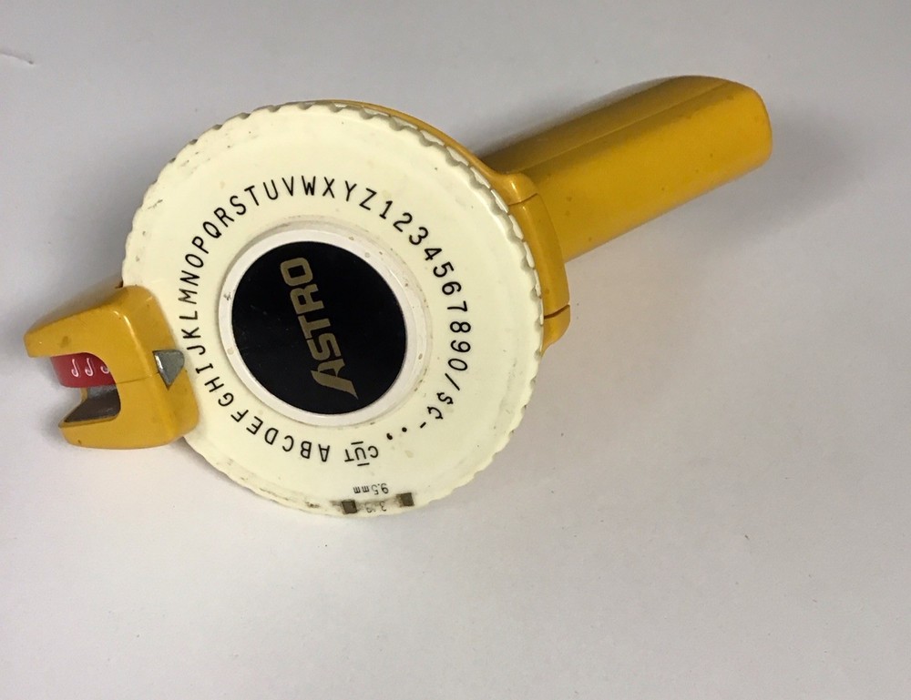 Vintage Astro Mary Emery Embossing Label Maker Compact Handheld