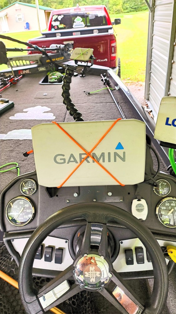 GF Outdoors Adjustable Twist Lock Graph Wrap