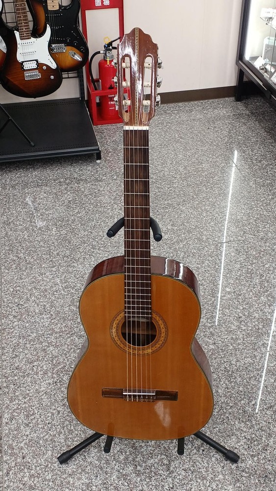 MORRIS LUTHIER 100 Classical Guitar