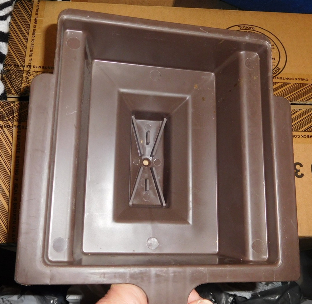 PLASTIC COMMERICAL COFFEE MAKER GROUND BASKET