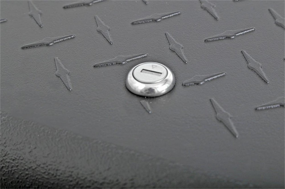 Dee Zee DZ6170P Specialty Series Poly Crossover Tool Box