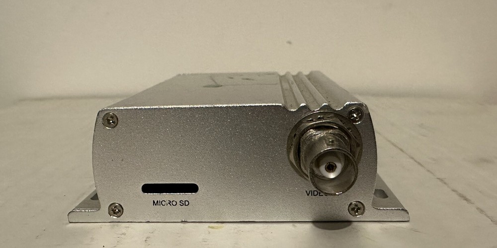 ION-E100 (REVB) multimedia encoder. Single input SD