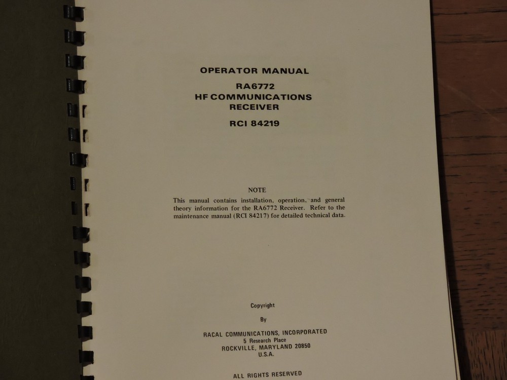 RACAL RECEIVER RA6772 OPERATORS MANUAL