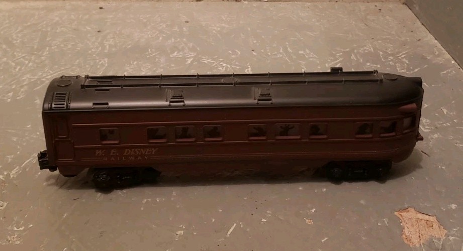 Lionel 6-30005 - W.E. Disney Railway Train Set Limited Edition