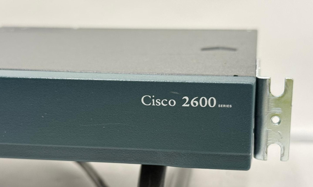 Cisco Systems 2600 Series Modular Access Router