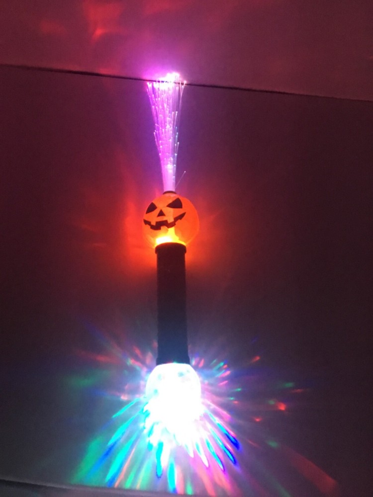 Light Up Pumpkin Wand NEW
