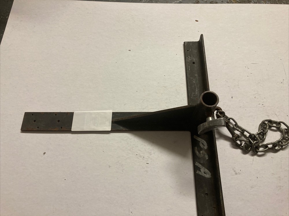 Mole Richardson/ Mathew’s Turtle Base With 2k Receptacle