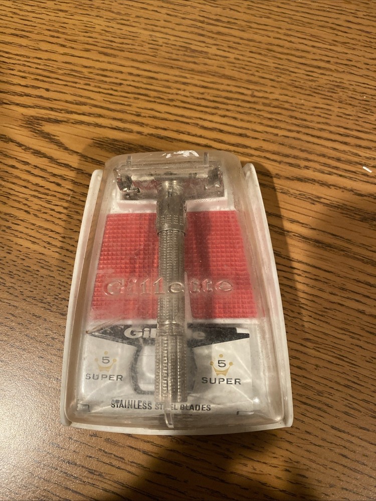 Vintage Gillette Adjustable Safety Razor With Plastic Case - Red -