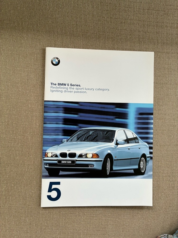 BMW 5 Series Brochure