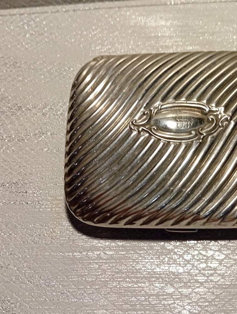Solid Silver Victorian Cigarette Case 1880-90 Weight 72.91 Grams