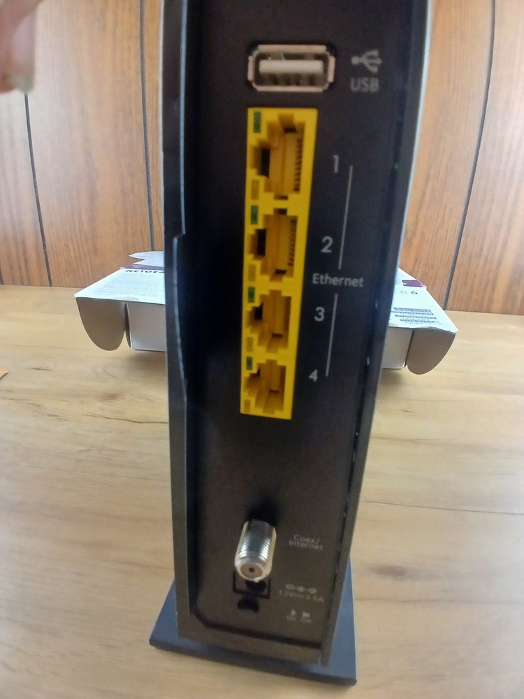 NETGEAR WIFI Cable Modem Router Model C6300