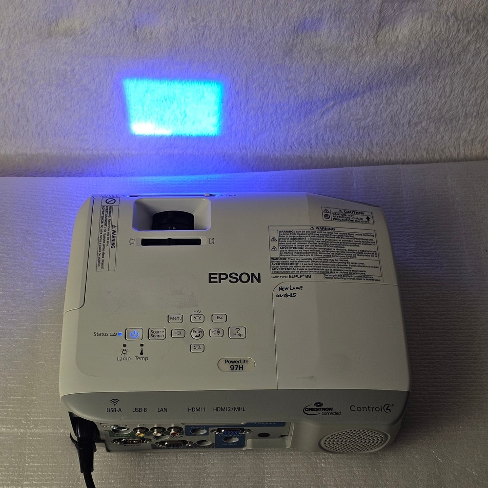 Epson LCD Projector Powwerlite 97H Model H688A - Tested