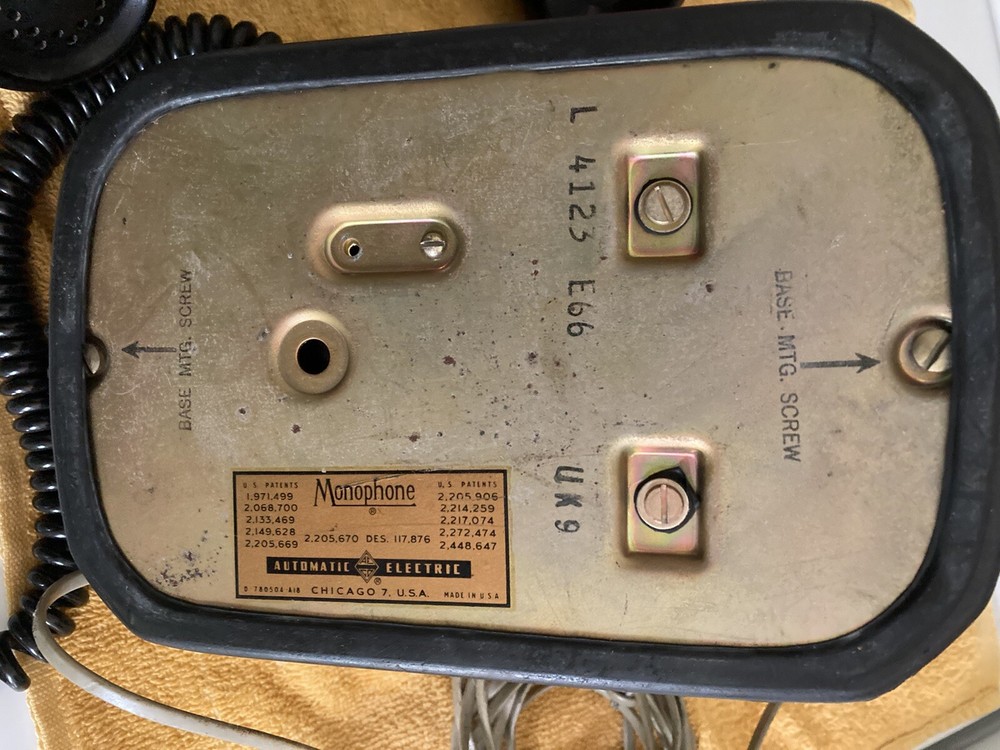 Antique automatic electric monophone L 4123 E66 Bakelite