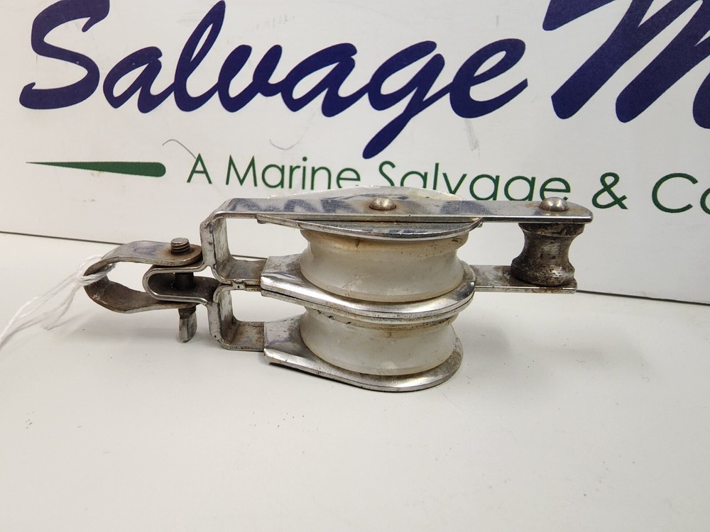 1-7/16"(38mm) Double Bullet Block with Shackle