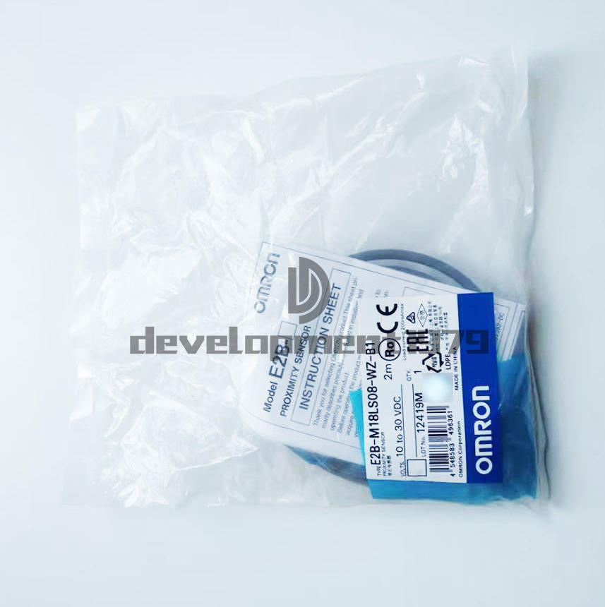 One New Omron E2B-M18LS08-WZ-B1 Proximity Sensor