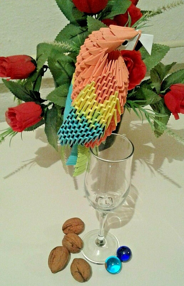 3D origami Parrots