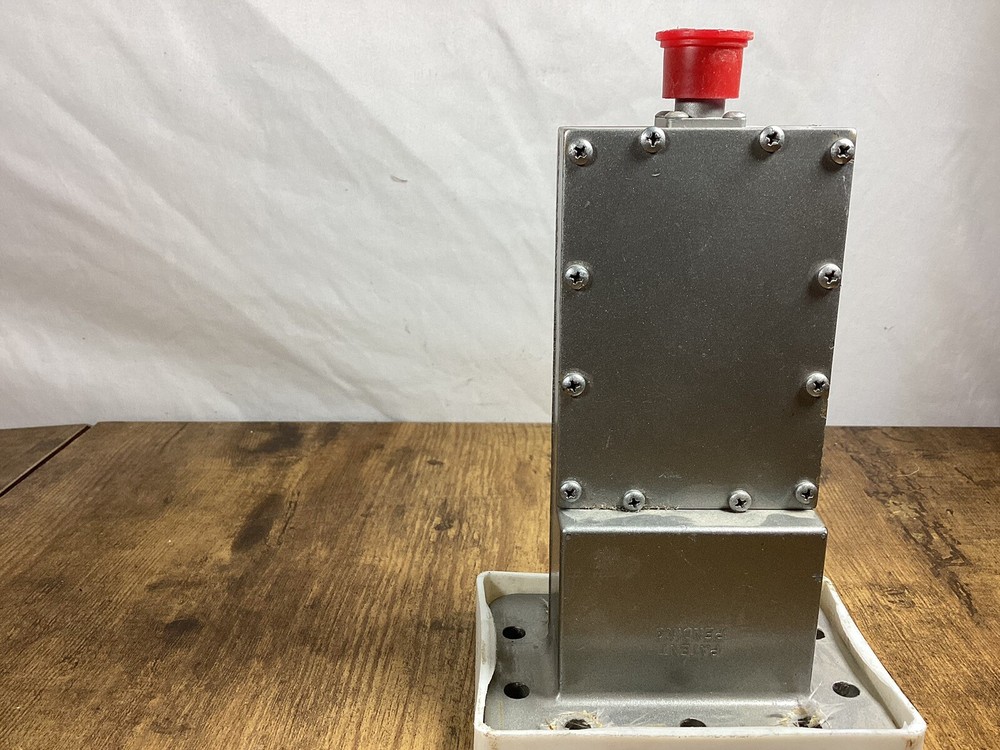 Microwave Systems Low Noise Amplifier LA4880