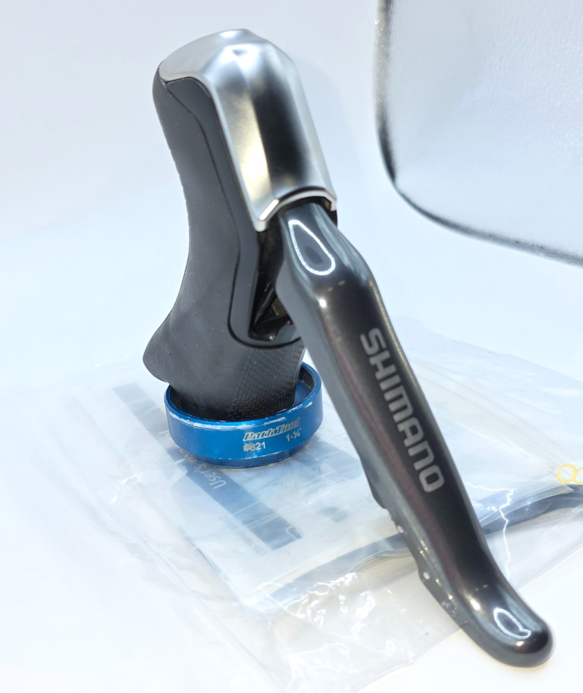Shimano Di2 Shifter Pair ST-R785 2x11 Speed Hydraulic Electronic Shift Levers