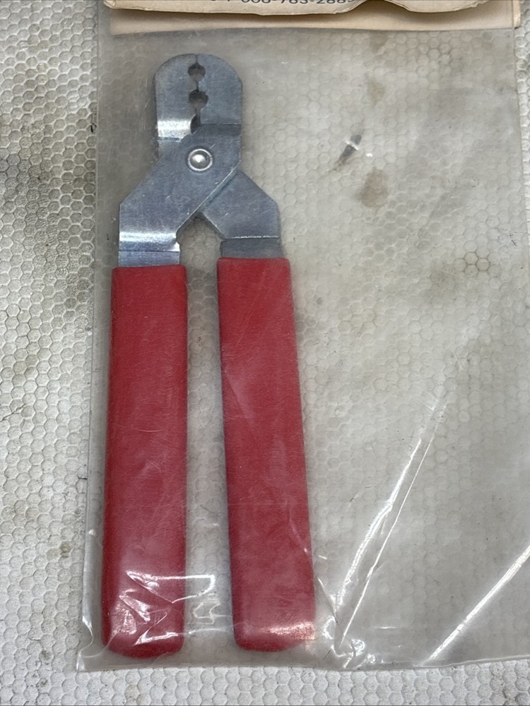 Saunders ARCHERY PLIERS, New In Package