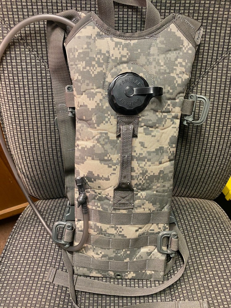 New GI Issue ACU Tactical Hydration Carrier w/Bladder
