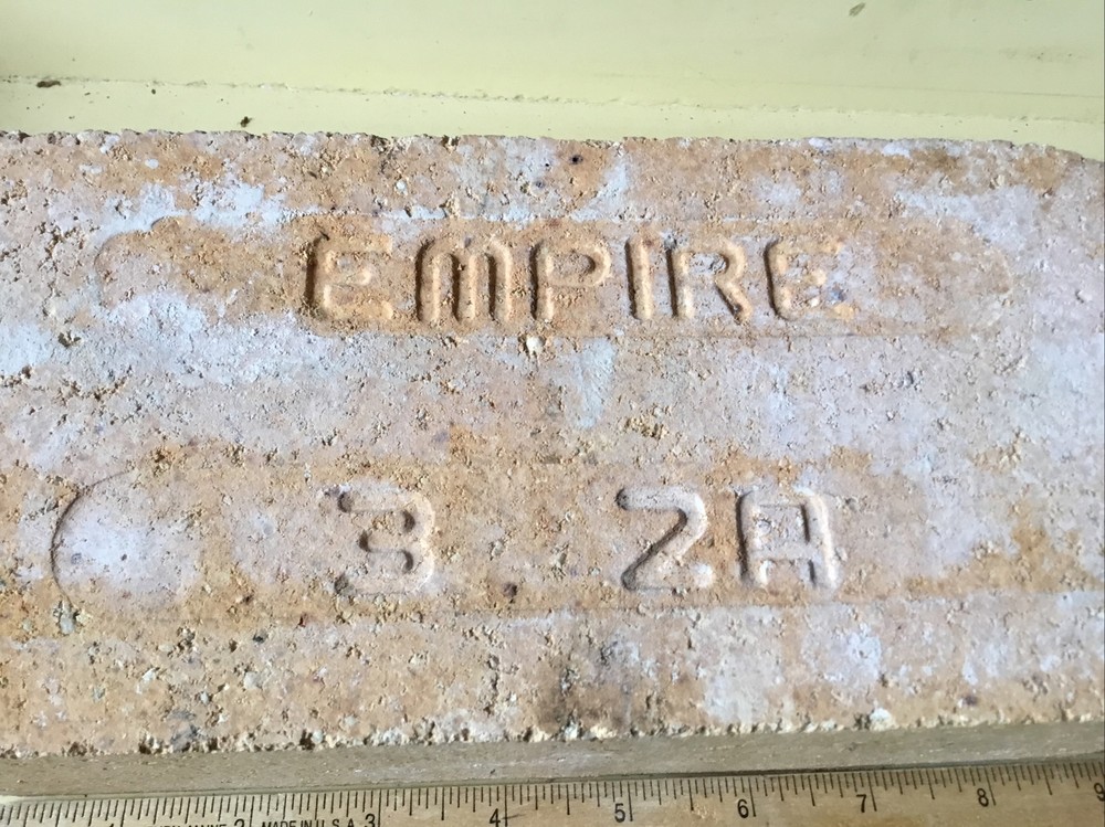 A. P. GREEN EMPIRE INSULATING FIREBRICKS 15 BRICK @ $2 EACH FOR ango1281 ONLY