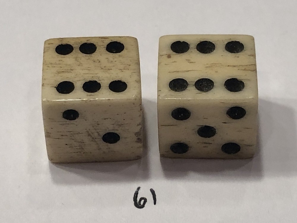 vintage Pair Bone (Bovine) Dice 1/2”