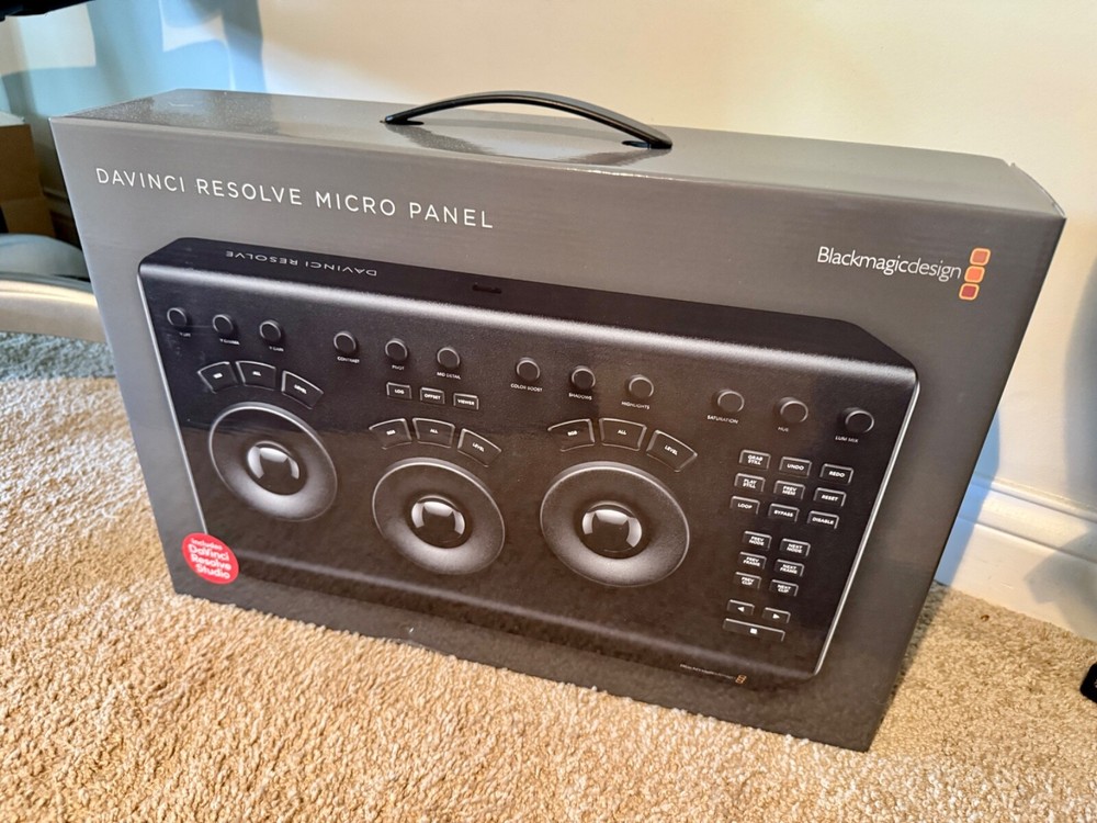 Blackmagic Design Davinci Resolve Micro Panel for Color Correction