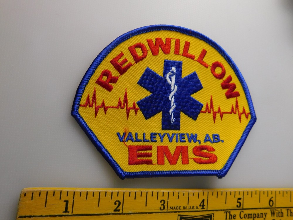 REDWILLOW EMS VALLEYVIEW   ALBERTA  EMERGENCY PATCH SHOULDER CREST EMS CANADA