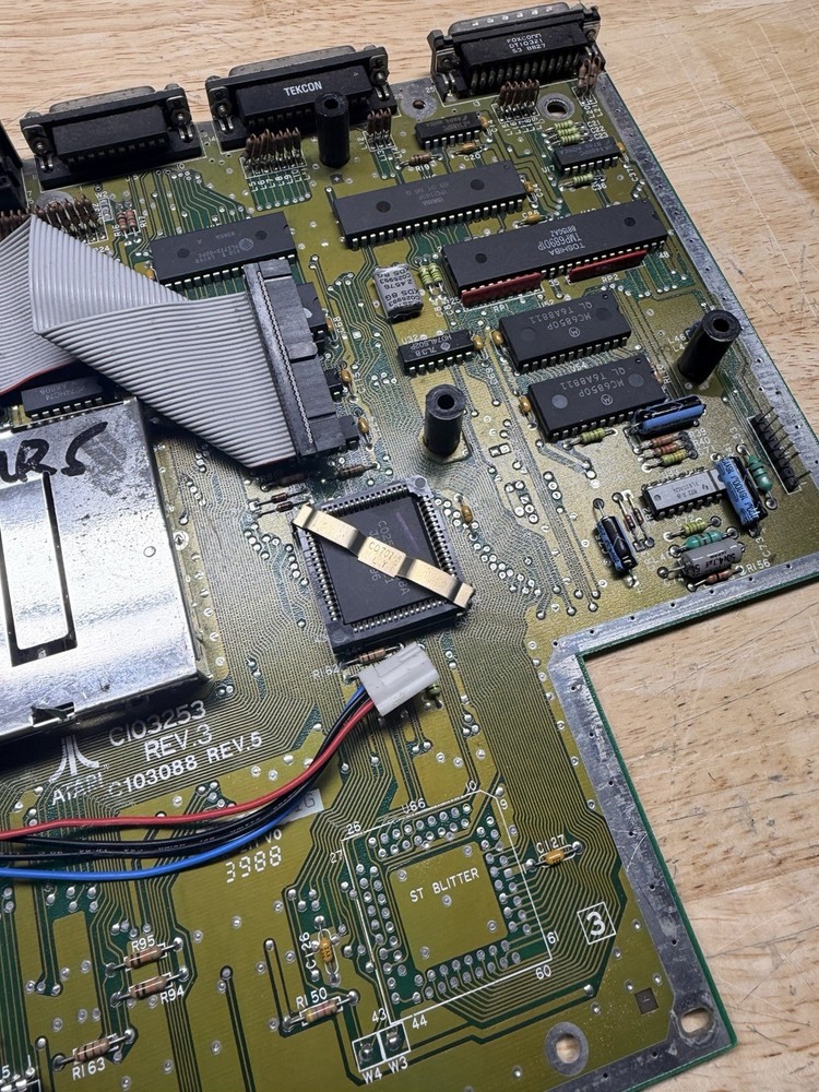 Atari 520 ST Motherboard tested working