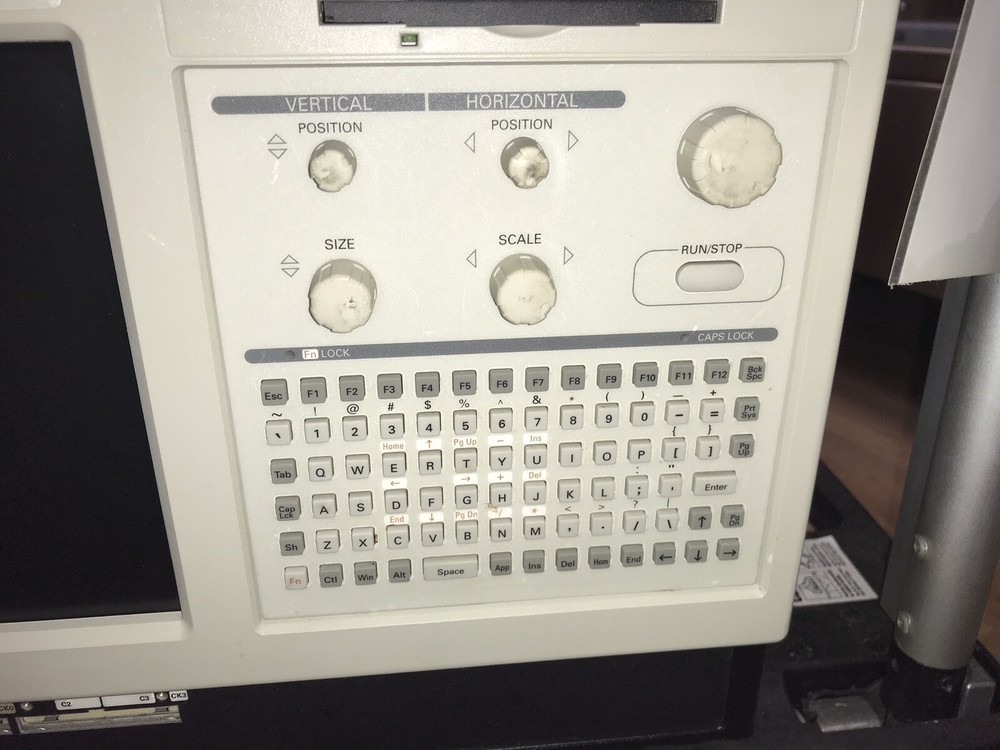 Tektronix TLA622 68-Channel Logic Analyzer