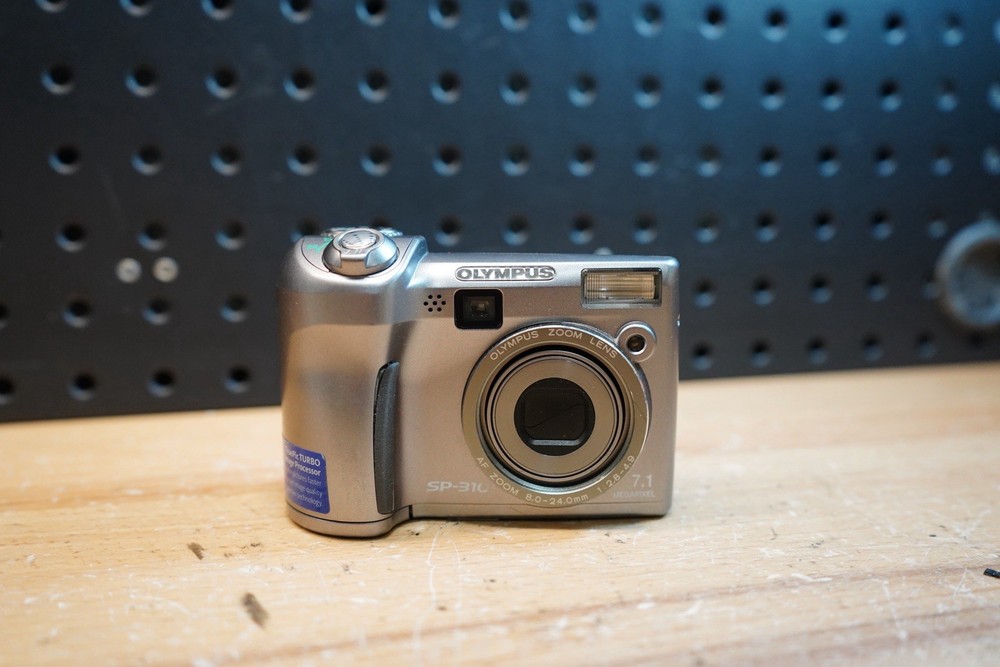 Olympus Digital Camera SP-310 7.1MP Silver   — TESTED & WORKING