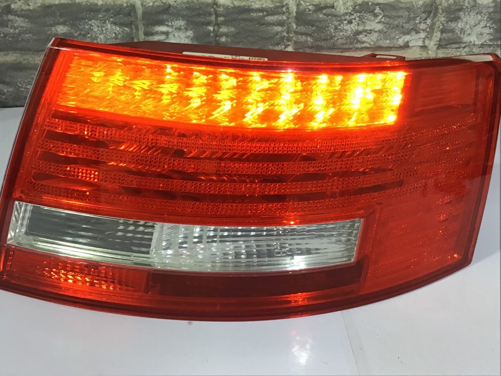 2005-2008 Audi A6 Tail Light Right (passenger Side) COMPLETE, OEM.