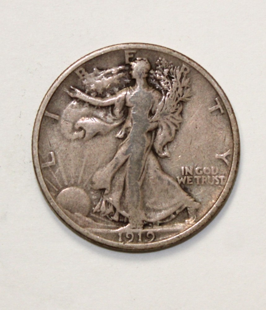 1919 Walking Liberty Half Dollar - Fine Condition !!